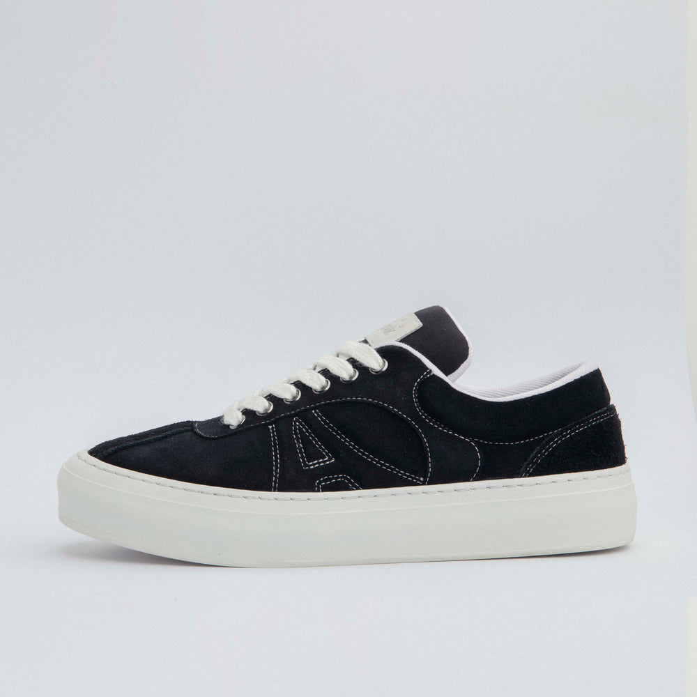 Clay Black Sneaker